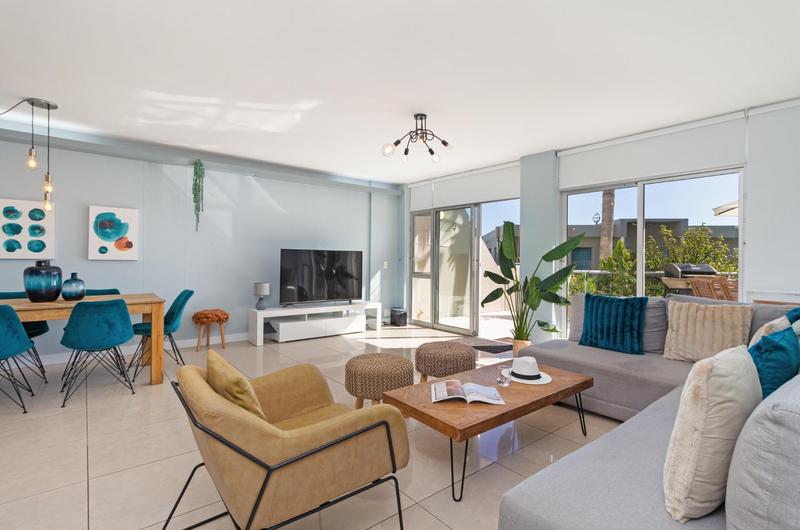 To Let 2 Bedroom Property for Rent in Dolphin Beach Western Cape
